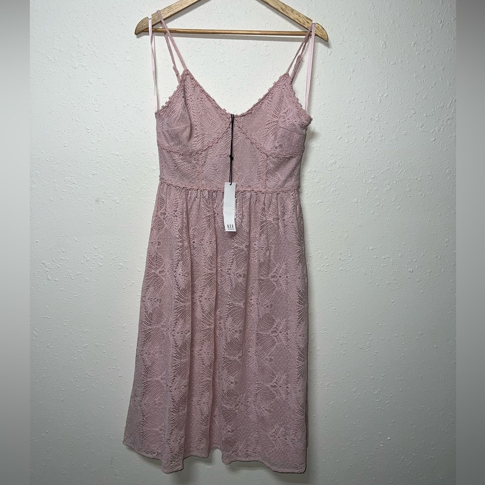 NWT Nordstroms NSR Midi‎ Embroidered Dress Blush Pink Women’s Size Medium